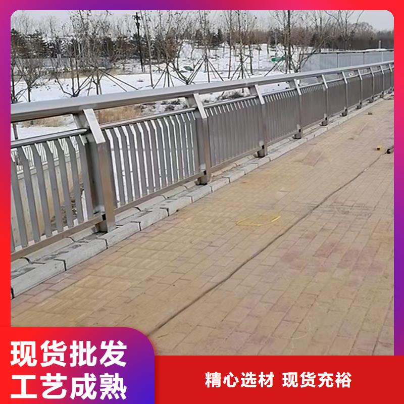 不锈钢灯光栏杆专业生产设备N年大品牌