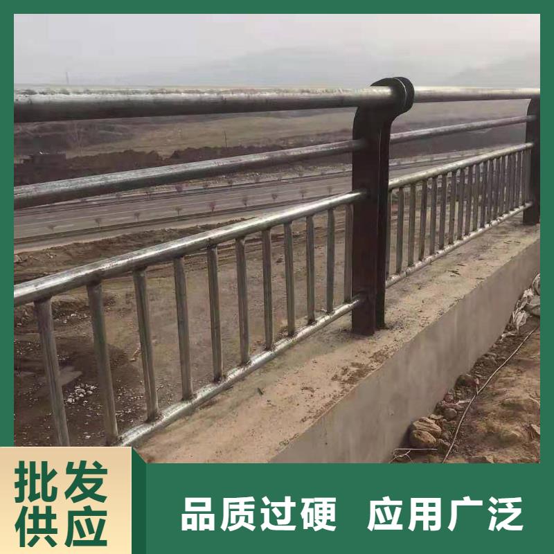 揭阳防撞护栏 灯光护栏生产经验丰富