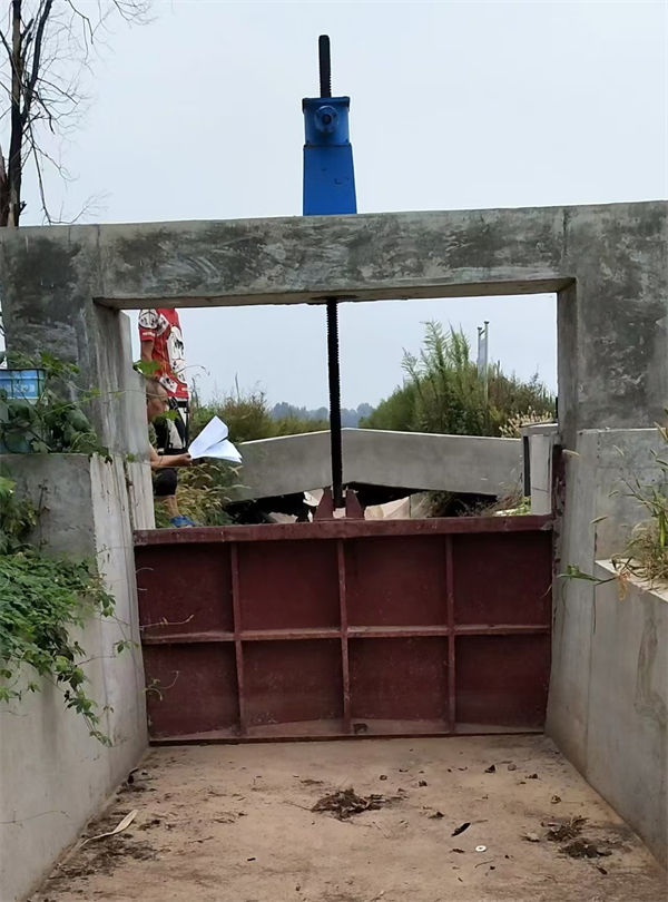 水库斜拉铸铁闸门用途广泛水库斜拉铸铁闸门用途广泛同城 本地域供应商