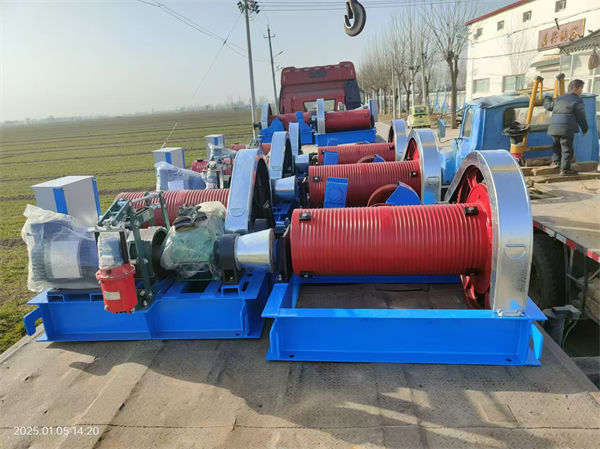 移动卷扬启闭机厂家直销定制不额外收费