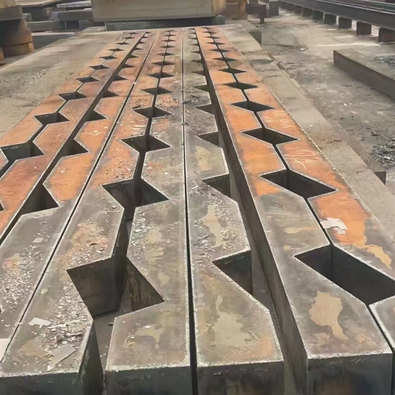 Q550D钢板零售切割