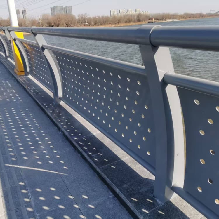 不锈钢护栏不锈钢复合管准时交付