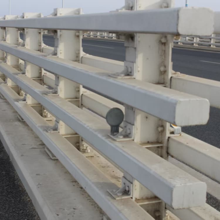 西藏护栏防撞护栏源厂直接供货