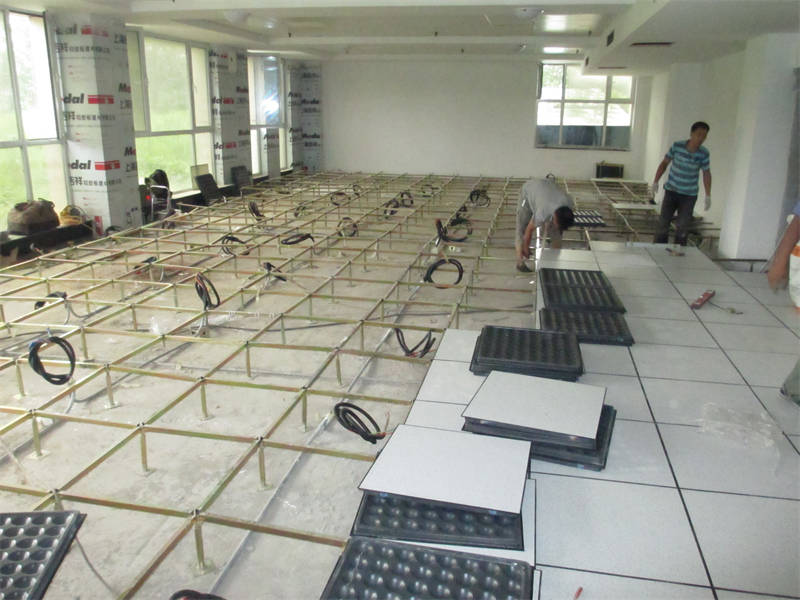 龙岗防静电地板全钢通风防静电地板专注细节使用放心