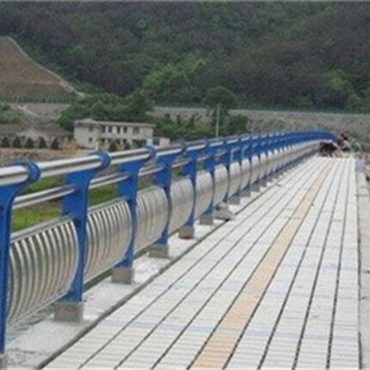 不锈钢护栏镀锌防撞护栏一站式采购本土品牌