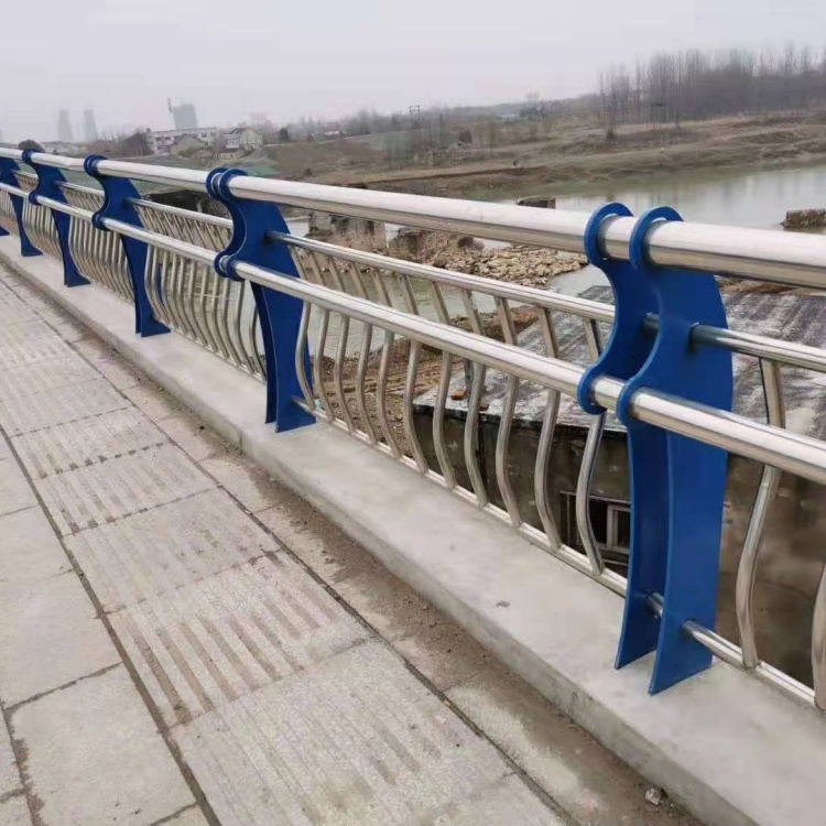 汉台不锈钢护栏-大桥防撞栏杆现货销售