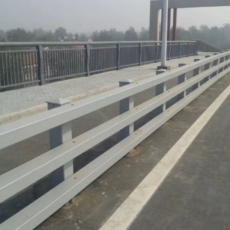 不锈钢护栏桥上防撞钢护栏信誉有保证品类齐全