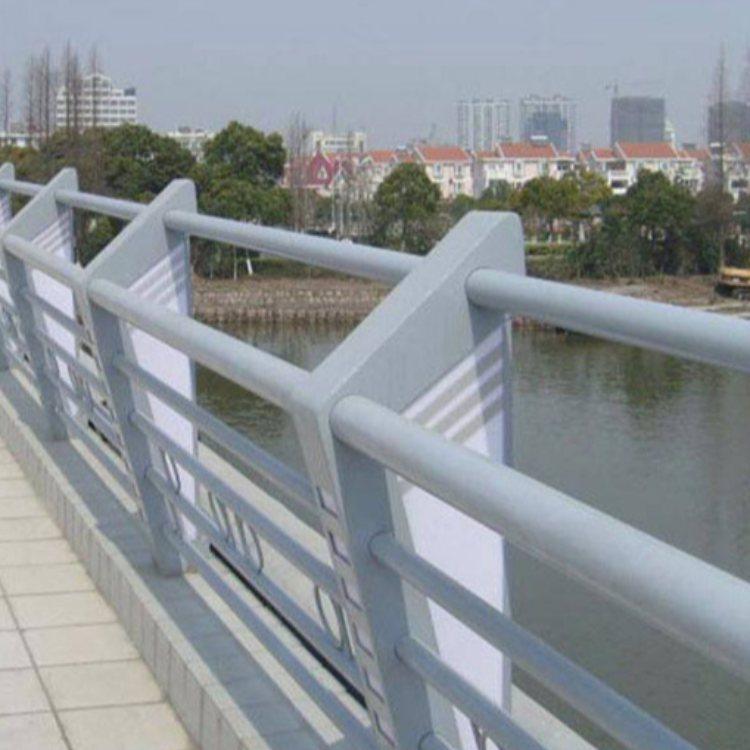 东宝灯光护栏大量现货供应