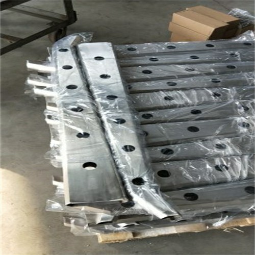 质量优的娄底不绣钢道路护栏实体厂家