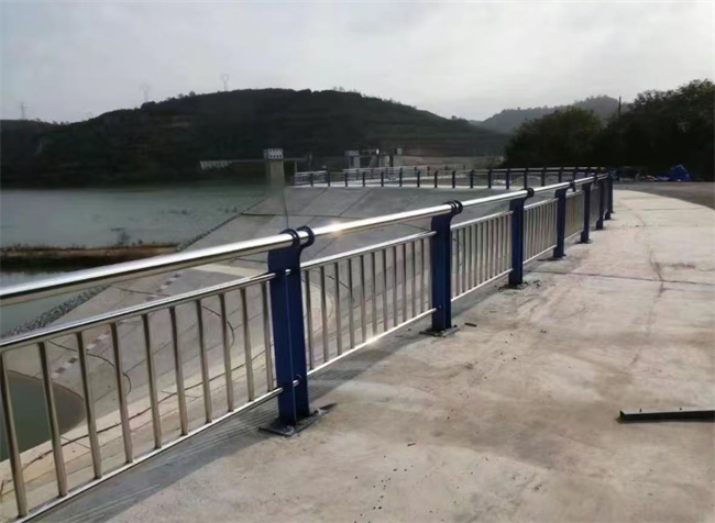 防撞护栏量大从优支持定制工期短发货快