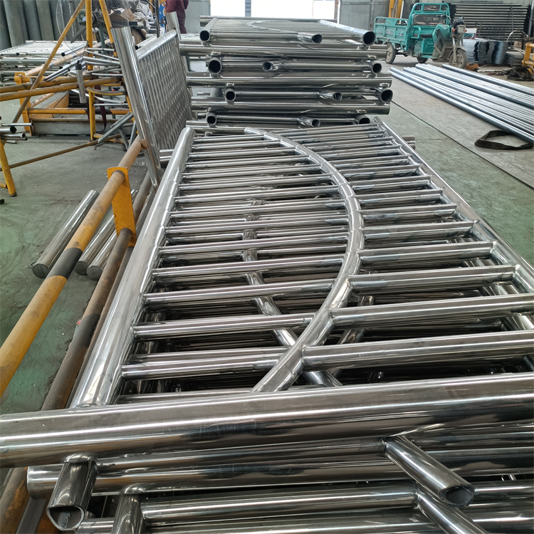 那曲河道灯光护栏生产周期短