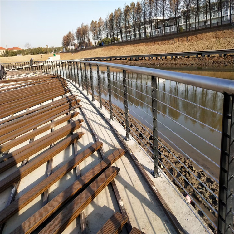 玉树桥梁人行栏杆多少钱一吨