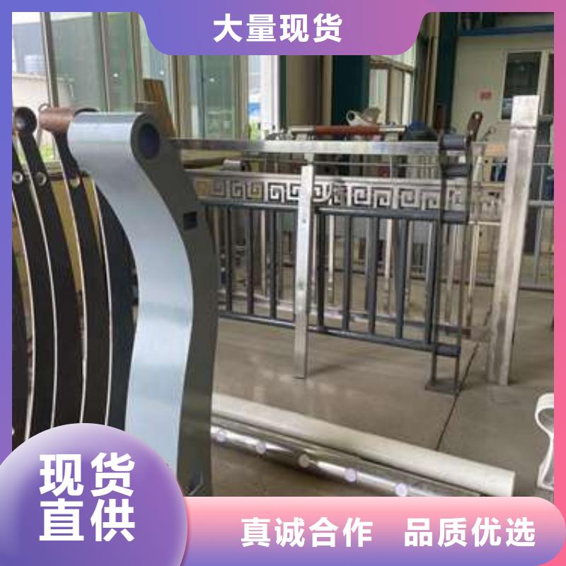 临高县马路灯光护栏上门施工