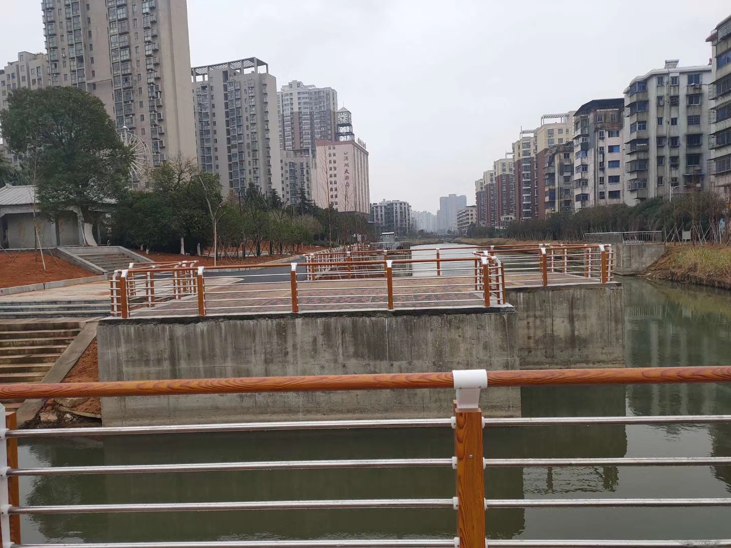 【护栏,护栏立柱品类齐全】