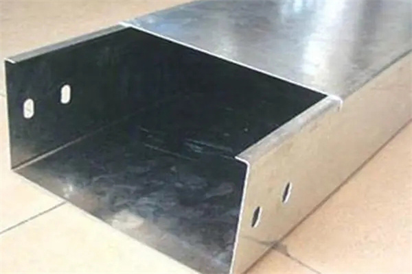 托盘式直通桥架生产厂家多少钱