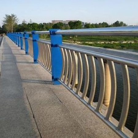 护栏-不锈钢碳素钢复合管厂质量牢靠周边经销商