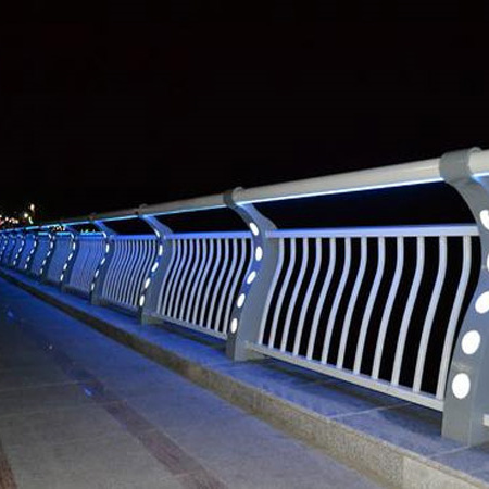 伊犁【护栏】_不锈钢复合管厂厂家货源稳定