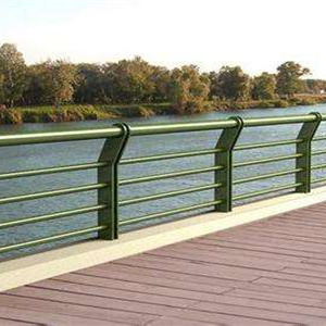 护栏【热镀锌立柱】客户好评