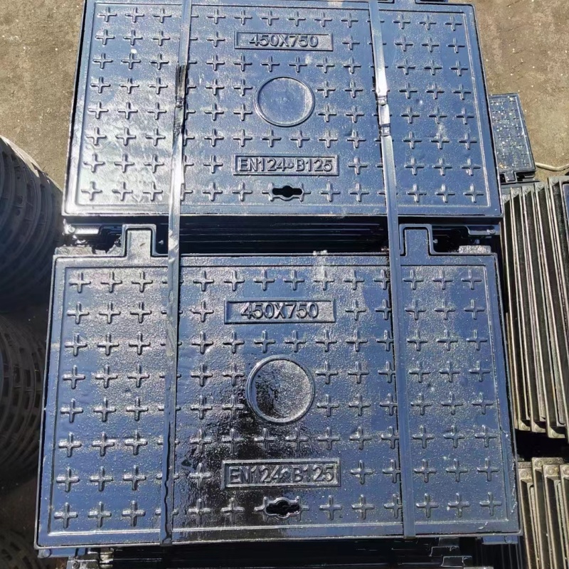 山东聊城市复合井盖建鑫金属制造厂家