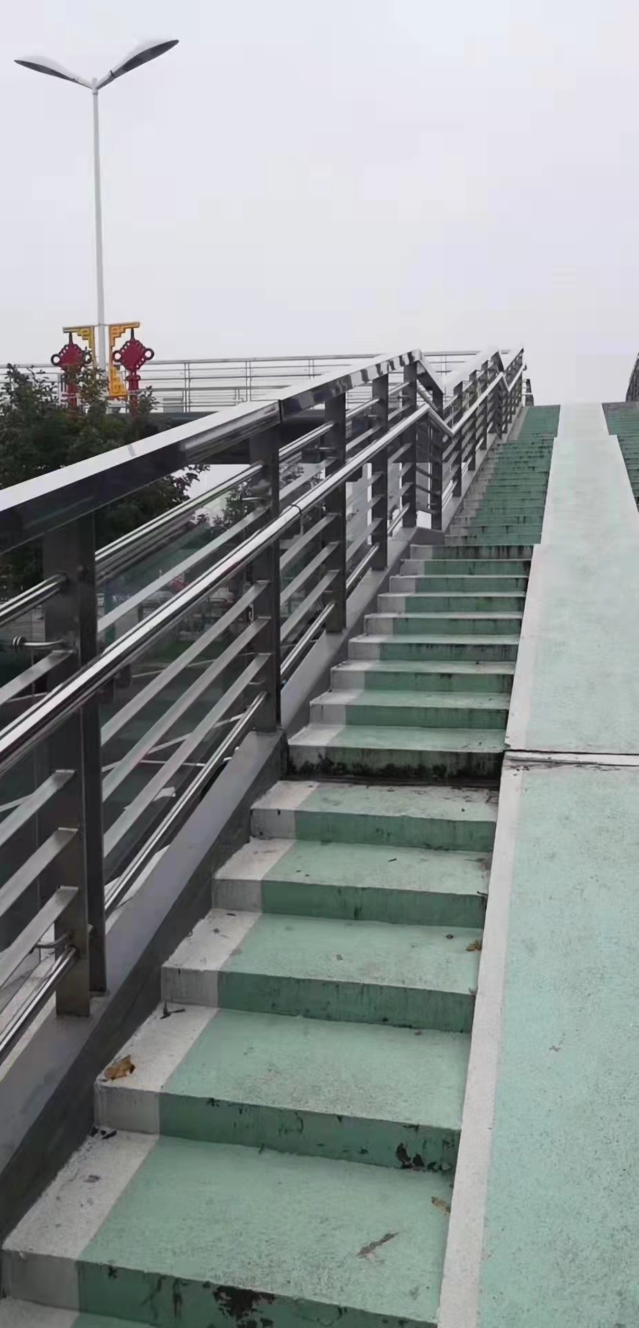 不锈钢复合管桥梁护栏立柱产品细节参数产地直销