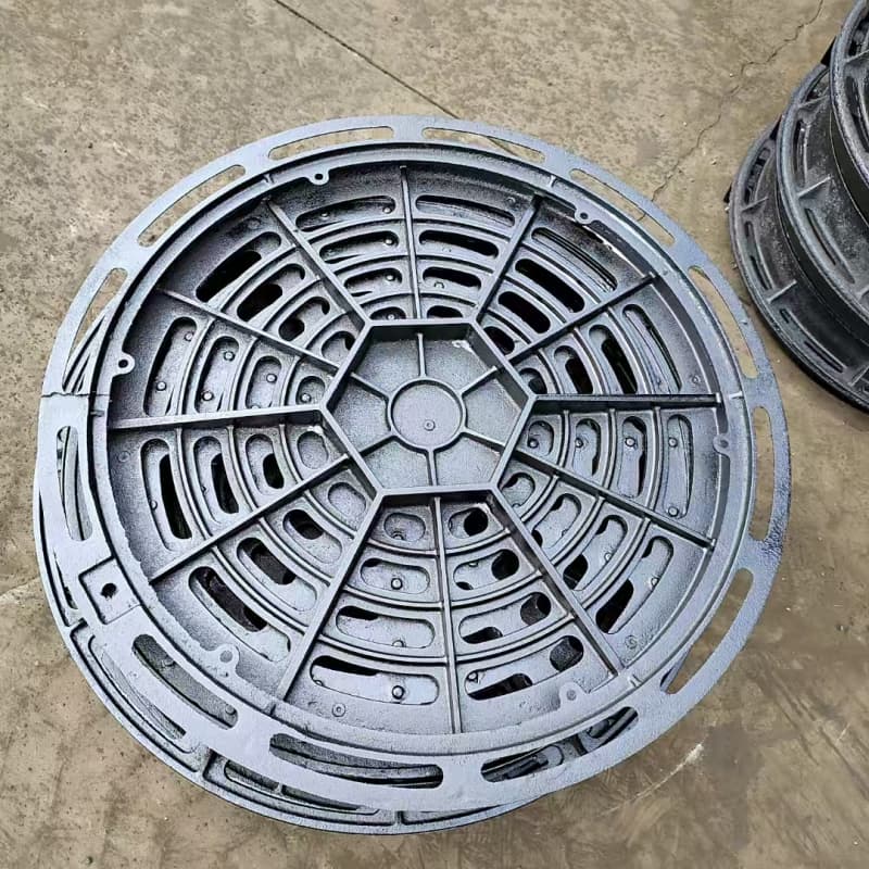 古城球墨铸铁井盖球墨铸铁圆井盖用心细节