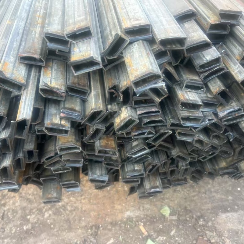 16*31镀锌鸭蛋圆管生产厂家-库存充足