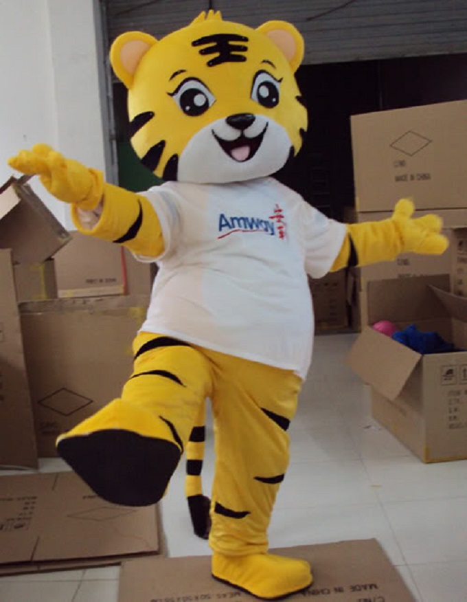 广东深圳西乡街道卡通人偶服装定制厂家,玩偶服吉祥物手艺好厂家直销货源充足