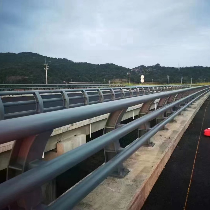 聂拉木护栏-道路防撞栏杆 精选货源