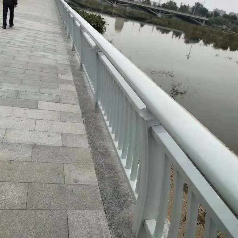 护栏-桥梁防撞栏杆无中间商厂家直销