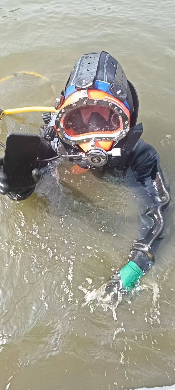 黄冈水下安装气囊专业打捞队