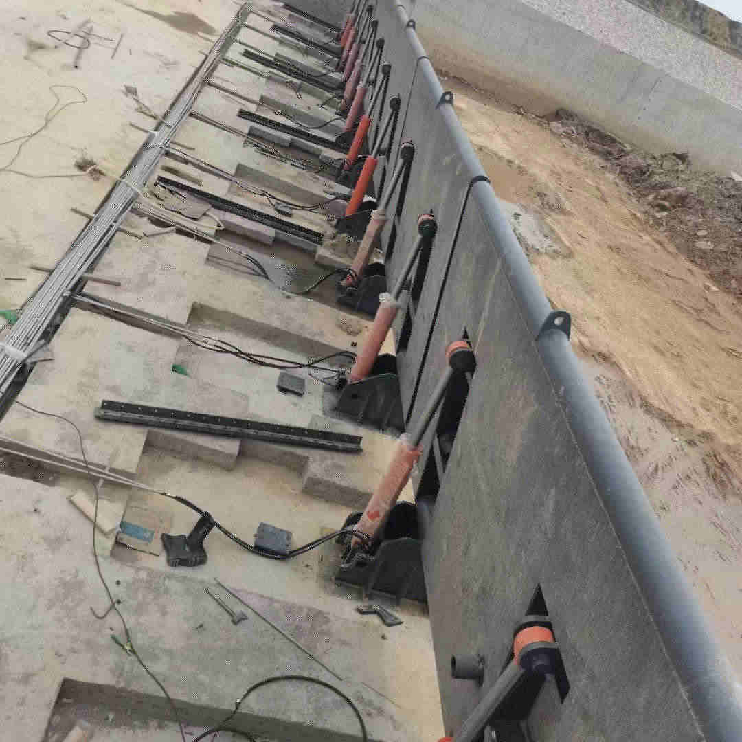 可定制的底横轴旋转液压钢坝供应商规格齐全实力厂家