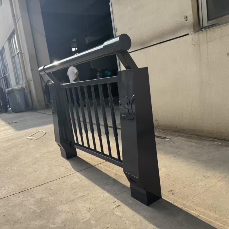 河道护栏图片厂家直销-找中泓泰金属制品有限公司