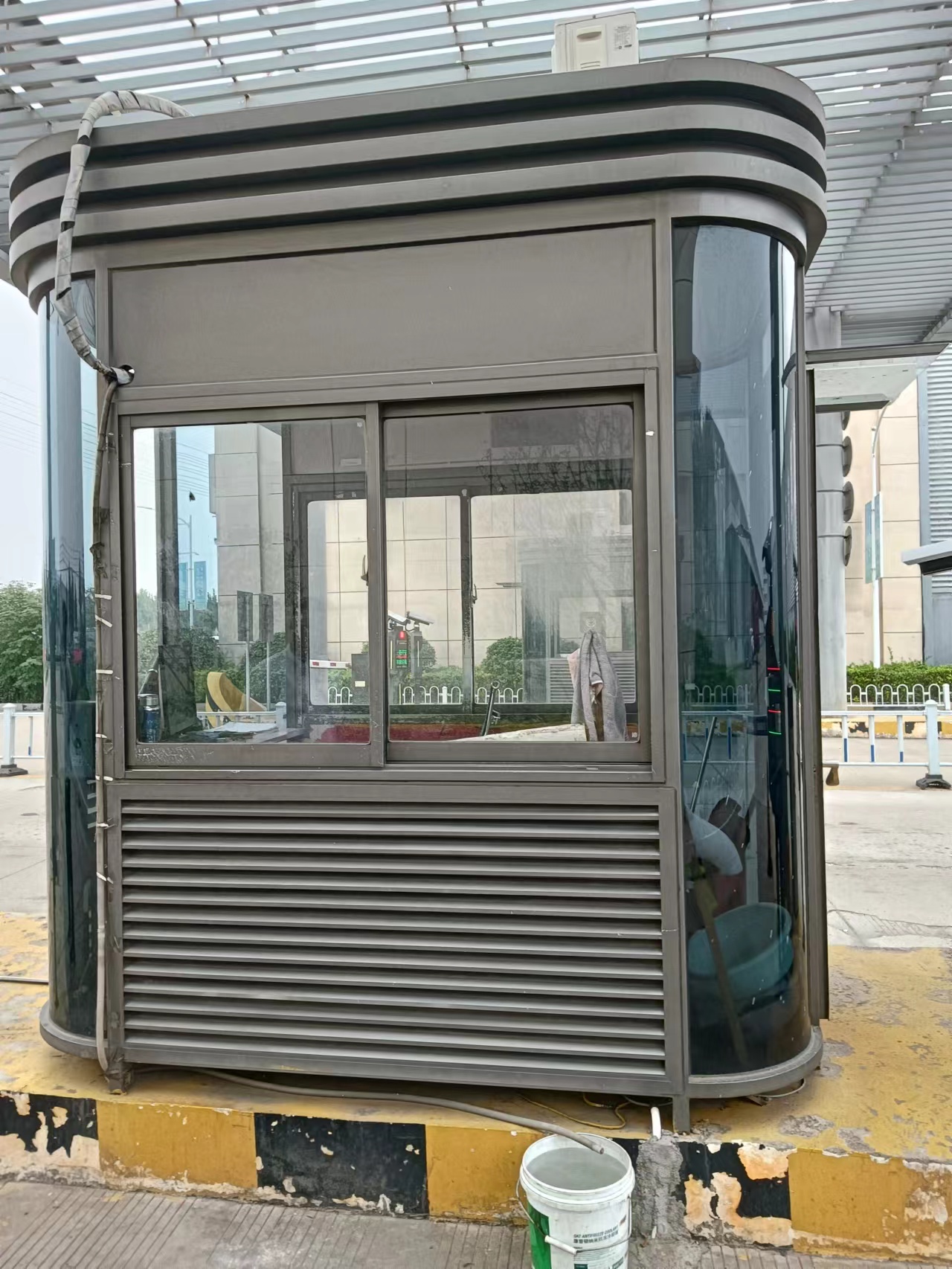 厂家定制钢结构岗亭择优发货及时