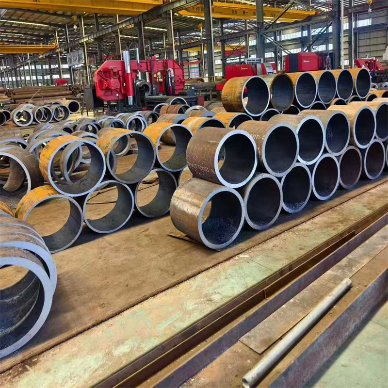 无缝钢管石油裂化钢管多种规格库存充足