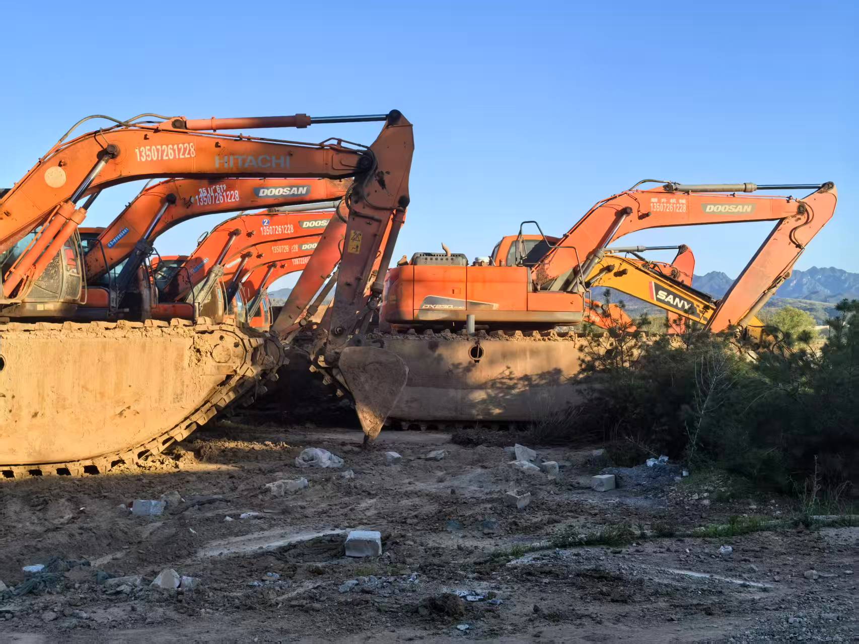 南阳内乡有现货的水陆两用挖掘机出租生产厂家