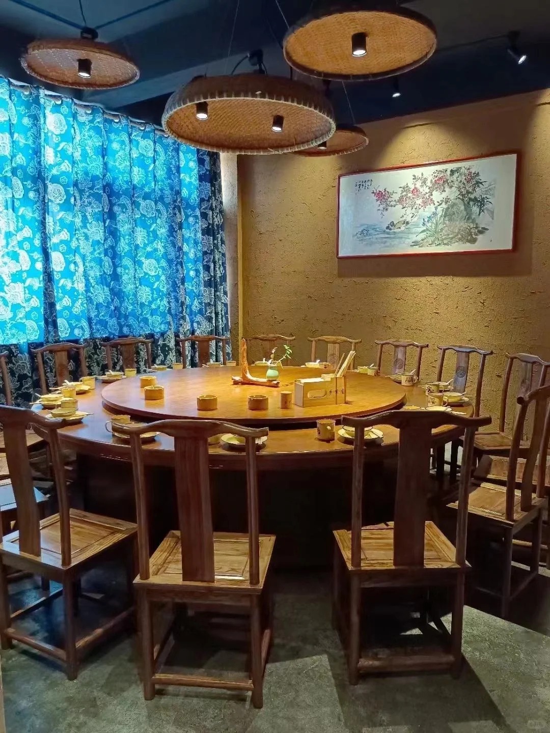 黑龙江牡丹江泥巴墙漆，老房翻新，民宿改造，仿夯土肌理漆定制施工