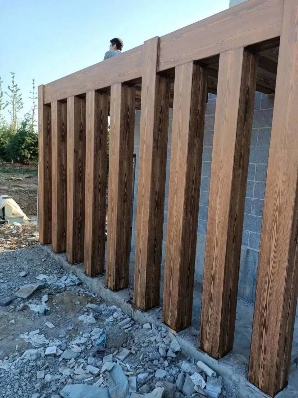 浙江舟山钢结构金属面木纹漆批发价格#方钢圆管#长廊护栏#园林建筑