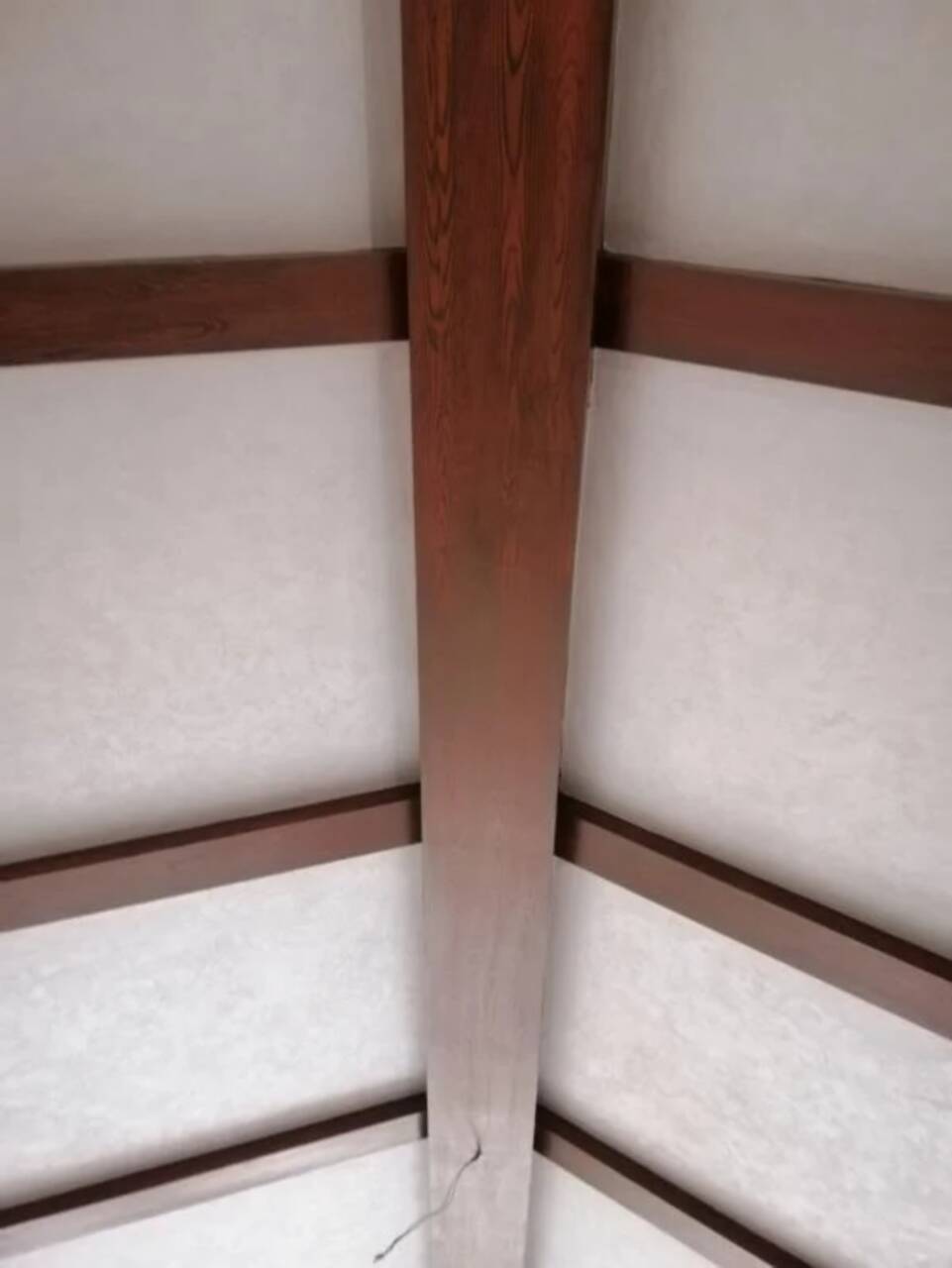 陕西咸阳铝合金木纹漆批发多少钱#方钢圆管#长廊护栏#园林建筑