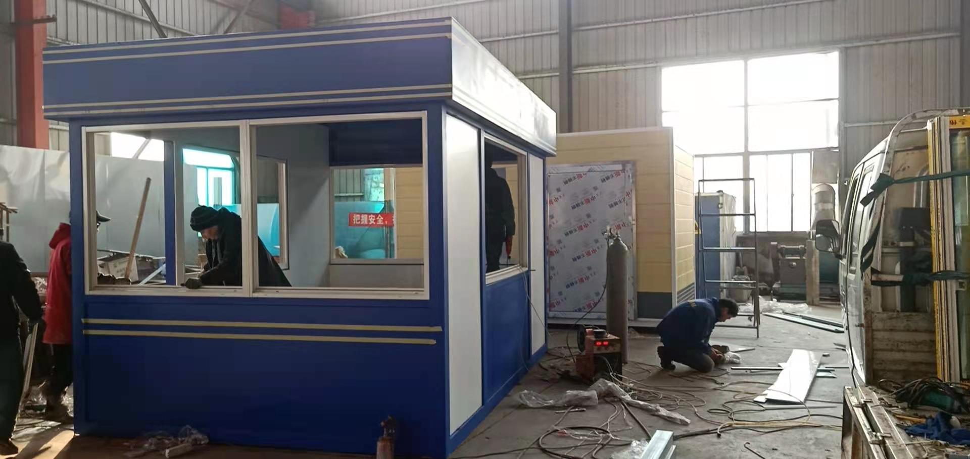 东莞公共吸烟亭岗亭来厂考察