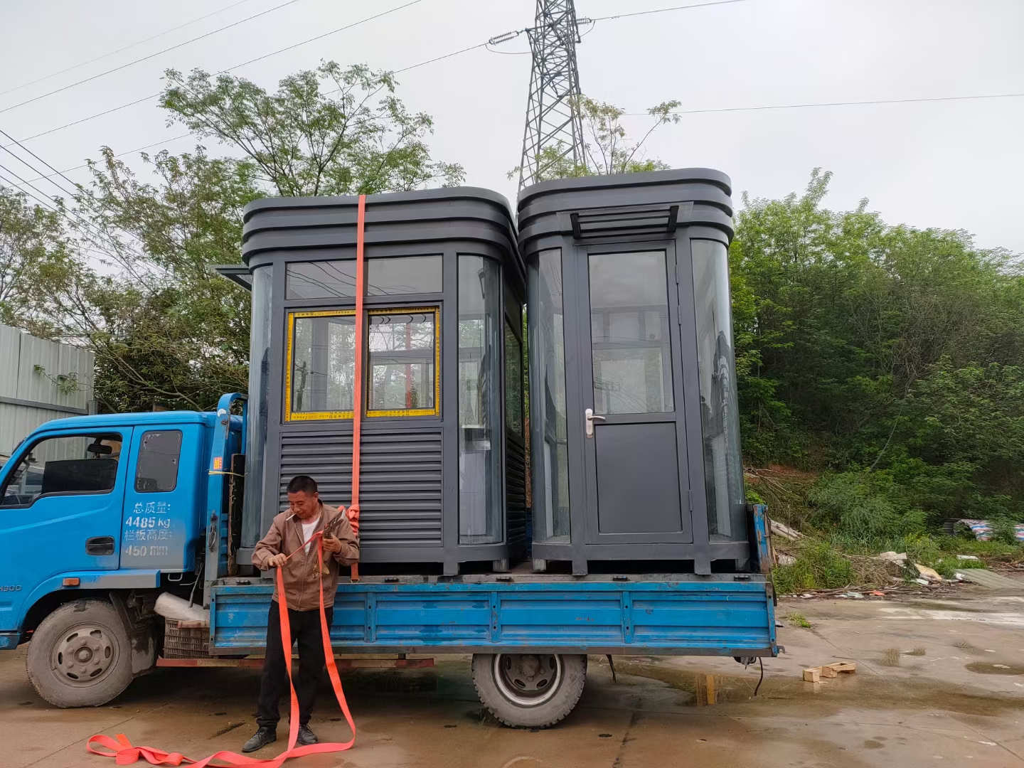 甘孜
商业区岗亭设计