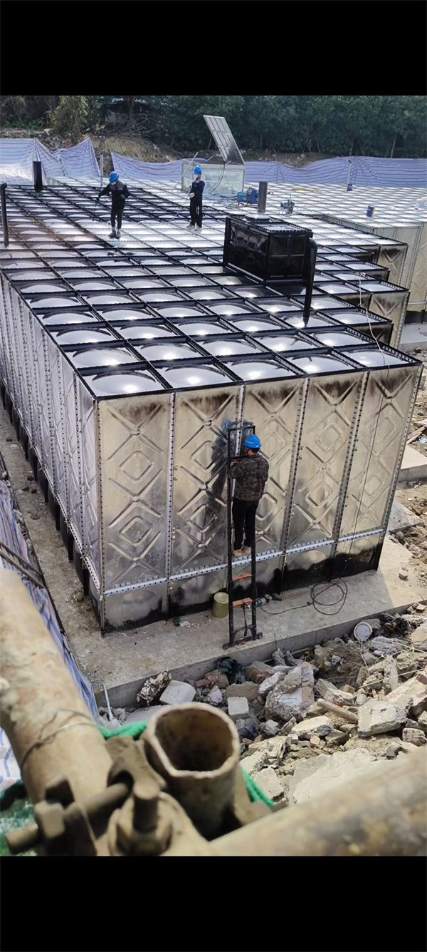 水箱严格把控质量现货充足量大优惠