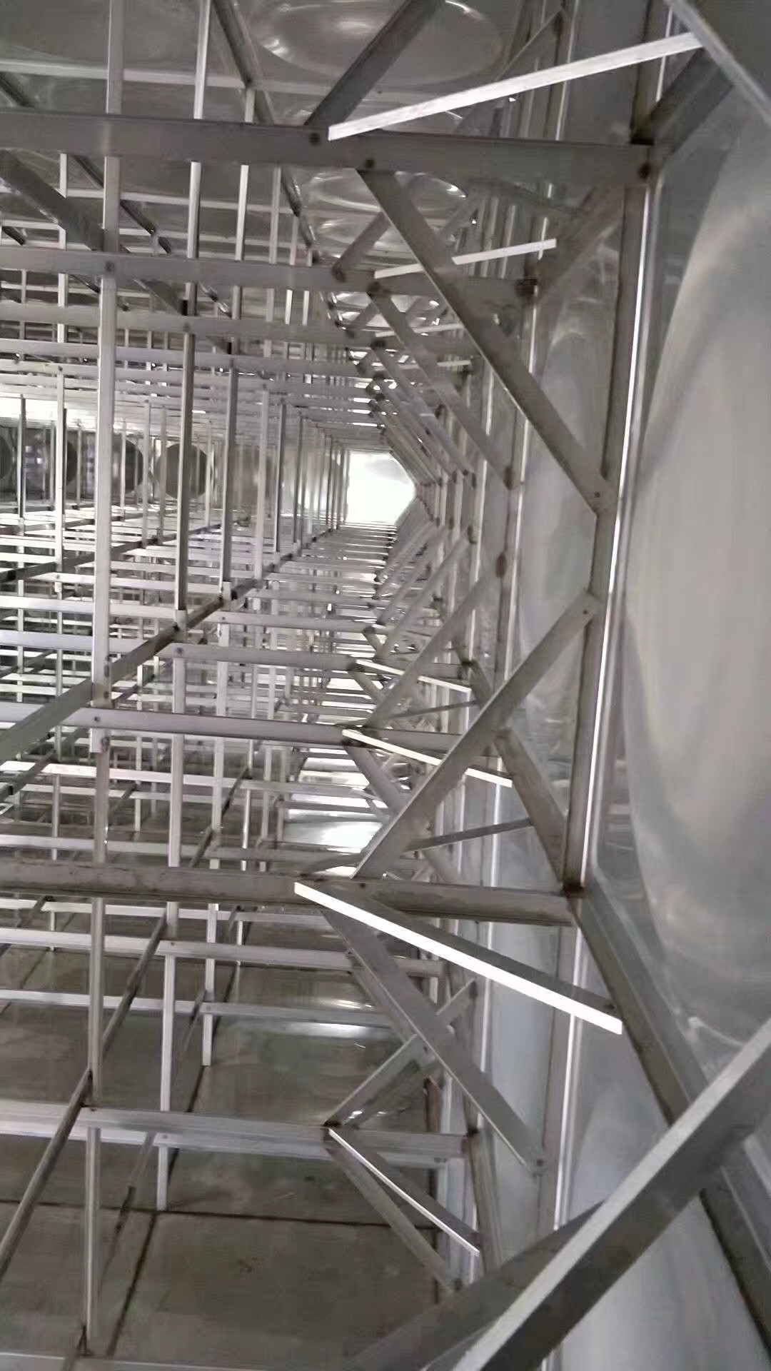 来宾水箱【模压板水箱厂家】畅销当地