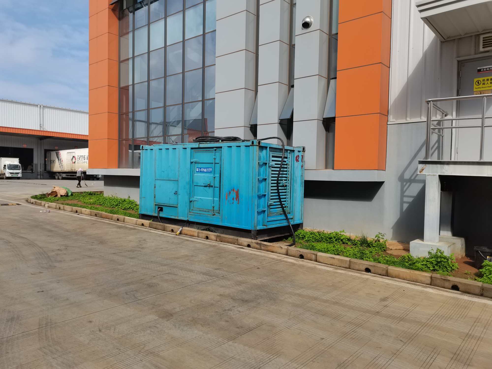 发电机/UPS电源出租租赁（本地公司）工地发电机、工程发电机出租方式放心之选