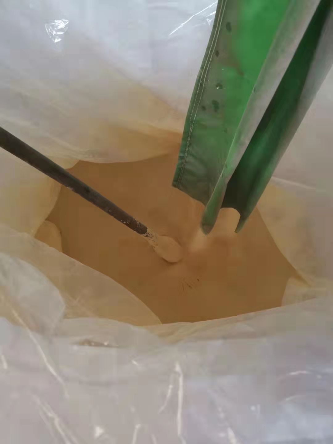 聚合硫酸铁_黄色聚合氯化铝质量无忧