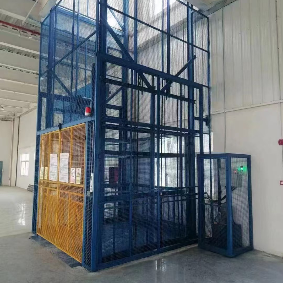 泸州货梯,液压升降机送货上门