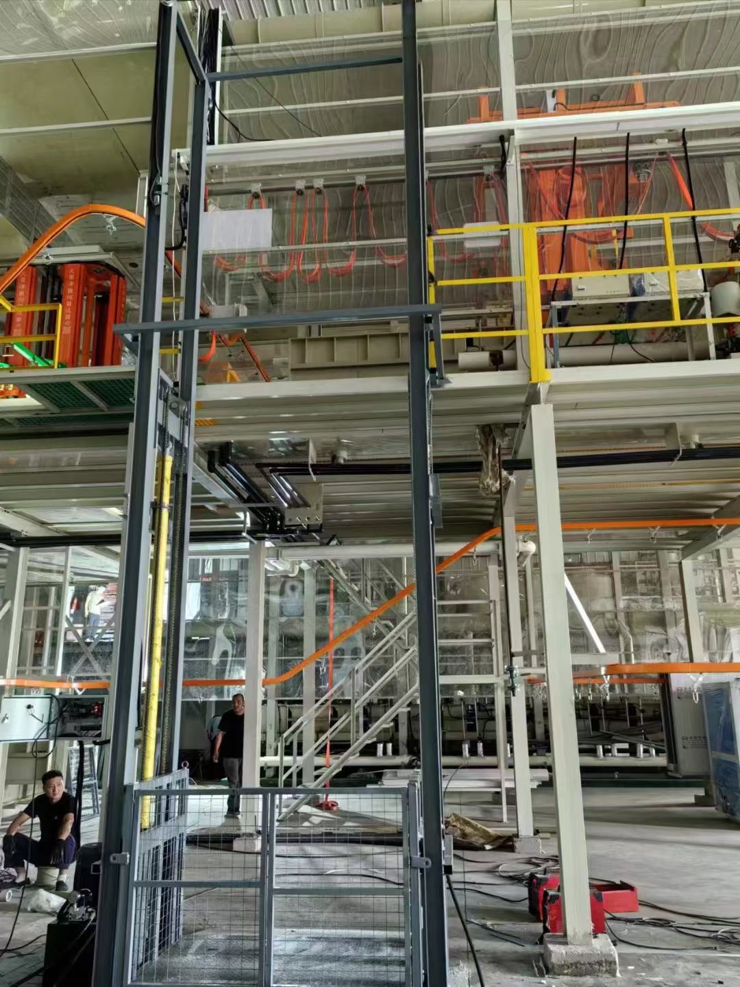 琼中县1吨导轨升降机报价质量牢靠