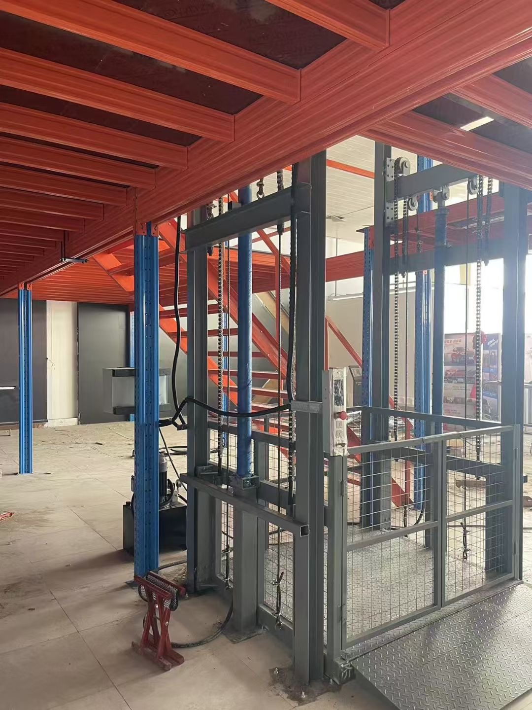 1吨导轨升降机厂家本地范围生产厂家