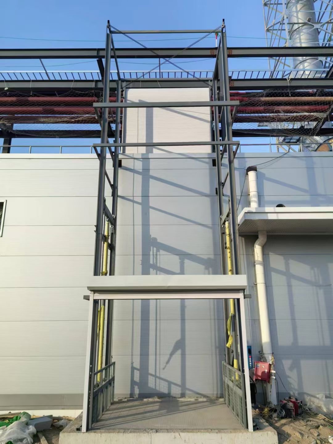 南阳导轨式升降平台价格