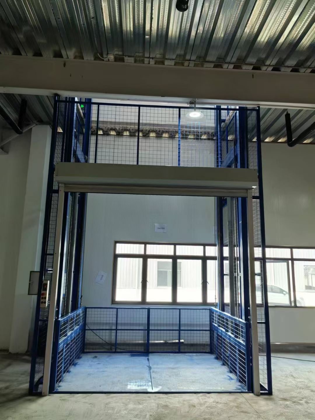 导轨式升降机价格报价的图文介绍