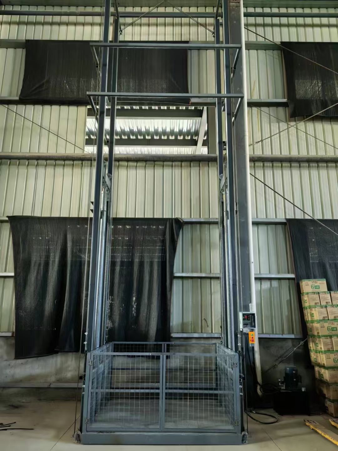 导轨升降式货梯供应本市制造商